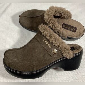 Crocs Cobbler Women’s Clog Size 6